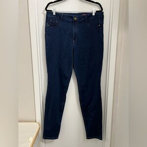 Women's Skinny Jeans in Dark Blue
